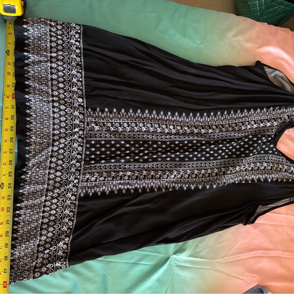 Old Navy Sleeveless dress in Black and White Patterned size XL EUC - Picture 3 of 4